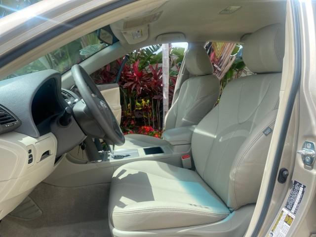 2009 Desert Sand Metallic /Bisque Toyota Camry LE LOW MILES 18,727 1 OWNER (4T1BE46K59U) with an 2.4L DOHC VVT-i 16-Valve 4-Cyl Engine engine, Automatic transmission, located at 4701 North Dixie Hwy, Pompano Beach, FL, 33064, (954) 422-2889, 26.240938, -80.123474 - OUR WEBPAGE FLORIDACARS1.COM HAS OVER 100 PHOTOS AND FREE CARFAX LINK 2009 Toyota Camry LE 1 OWNER Sedan 4 DR 2.4L I4 F DOHC 16V Gasoline 31 MPG Front Wheel Drive Features ABS Brakes Air Conditioning AM/FM Stereo Automatic Transmission Auxiliary Audio Input CD Audio Cruise Control Leather Seats Over - Photo#10