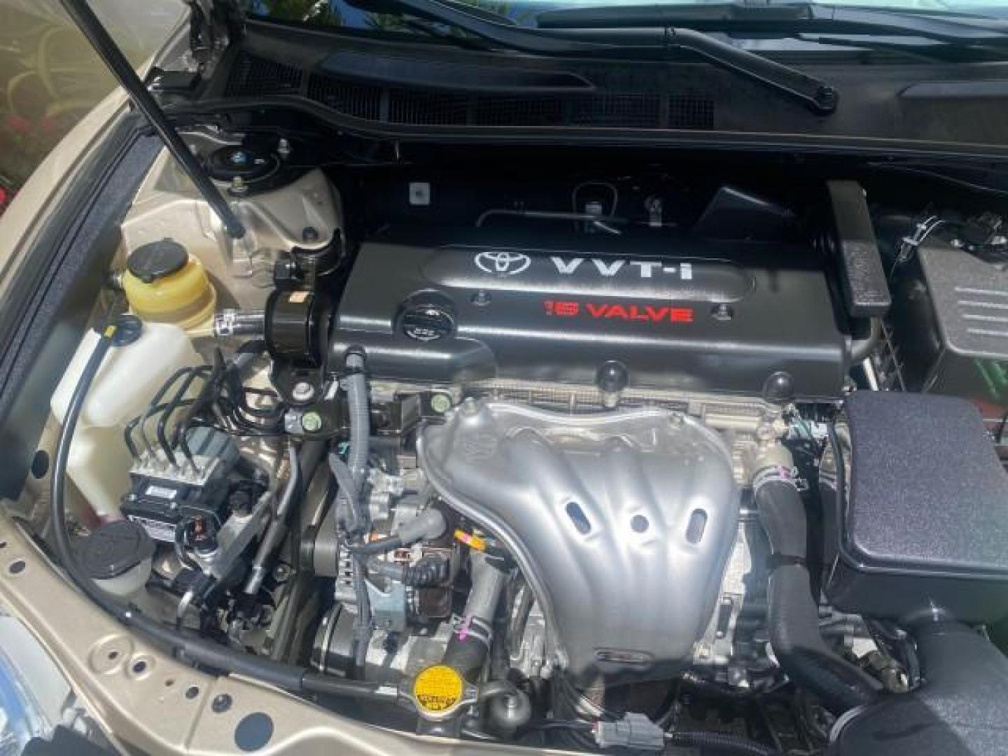 2009 Desert Sand Metallic /Bisque Toyota Camry LE LOW MILES 18,727 1 OWNER (4T1BE46K59U) with an 2.4L DOHC VVT-i 16-Valve 4-Cyl Engine engine, Automatic transmission, located at 4701 North Dixie Hwy, Pompano Beach, FL, 33064, (954) 422-2889, 26.240938, -80.123474 - OUR WEBPAGE FLORIDACARS1.COM HAS OVER 100 PHOTOS AND FREE CARFAX LINK 2009 Toyota Camry LE 1 OWNER Sedan 4 DR 2.4L I4 F DOHC 16V Gasoline 31 MPG Front Wheel Drive Features ABS Brakes Air Conditioning AM/FM Stereo Automatic Transmission Auxiliary Audio Input CD Audio Cruise Control Leather Seats Over - Photo#24