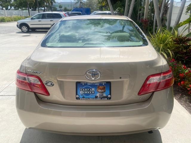 2009 Desert Sand Metallic /Bisque Toyota Camry LE LOW MILES 18,727 1 OWNER (4T1BE46K59U) with an 2.4L DOHC VVT-i 16-Valve 4-Cyl Engine engine, Automatic transmission, located at 4701 North Dixie Hwy, Pompano Beach, FL, 33064, (954) 422-2889, 26.240938, -80.123474 - OUR WEBPAGE FLORIDACARS1.COM HAS OVER 100 PHOTOS AND FREE CARFAX LINK 2009 Toyota Camry LE 1 OWNER Sedan 4 DR 2.4L I4 F DOHC 16V Gasoline 31 MPG Front Wheel Drive Features ABS Brakes Air Conditioning AM/FM Stereo Automatic Transmission Auxiliary Audio Input CD Audio Cruise Control Leather Seats Over - Photo#36