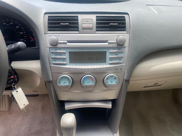 2009 Desert Sand Metallic /Bisque Toyota Camry LE LOW MILES 18,727 1 OWNER (4T1BE46K59U) with an 2.4L DOHC VVT-i 16-Valve 4-Cyl Engine engine, Automatic transmission, located at 4701 North Dixie Hwy, Pompano Beach, FL, 33064, (954) 422-2889, 26.240938, -80.123474 - OUR WEBPAGE FLORIDACARS1.COM HAS OVER 100 PHOTOS AND FREE CARFAX LINK 2009 Toyota Camry LE 1 OWNER Sedan 4 DR 2.4L I4 F DOHC 16V Gasoline 31 MPG Front Wheel Drive Features ABS Brakes Air Conditioning AM/FM Stereo Automatic Transmission Auxiliary Audio Input CD Audio Cruise Control Leather Seats Over - Photo#57