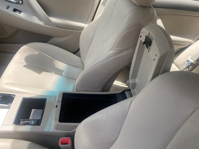 2009 Desert Sand Metallic /Bisque Toyota Camry LE LOW MILES 18,727 1 OWNER (4T1BE46K59U) with an 2.4L DOHC VVT-i 16-Valve 4-Cyl Engine engine, Automatic transmission, located at 4701 North Dixie Hwy, Pompano Beach, FL, 33064, (954) 422-2889, 26.240938, -80.123474 - OUR WEBPAGE FLORIDACARS1.COM HAS OVER 100 PHOTOS AND FREE CARFAX LINK 2009 Toyota Camry LE 1 OWNER Sedan 4 DR 2.4L I4 F DOHC 16V Gasoline 31 MPG Front Wheel Drive Features ABS Brakes Air Conditioning AM/FM Stereo Automatic Transmission Auxiliary Audio Input CD Audio Cruise Control Leather Seats Over - Photo#64