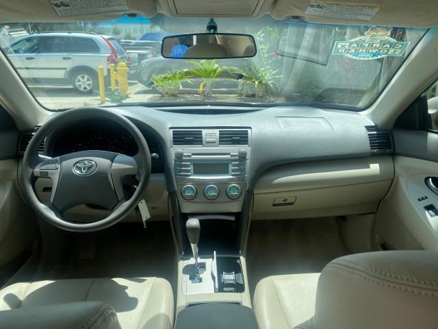 2009 Desert Sand Metallic /Bisque Toyota Camry LE LOW MILES 18,727 1 OWNER (4T1BE46K59U) with an 2.4L DOHC VVT-i 16-Valve 4-Cyl Engine engine, Automatic transmission, located at 4701 North Dixie Hwy, Pompano Beach, FL, 33064, (954) 422-2889, 26.240938, -80.123474 - OUR WEBPAGE FLORIDACARS1.COM HAS OVER 100 PHOTOS AND FREE CARFAX LINK 2009 Toyota Camry LE 1 OWNER Sedan 4 DR 2.4L I4 F DOHC 16V Gasoline 31 MPG Front Wheel Drive Features ABS Brakes Air Conditioning AM/FM Stereo Automatic Transmission Auxiliary Audio Input CD Audio Cruise Control Leather Seats Over - Photo#80