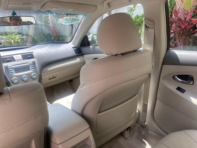 2009 Desert Sand Metallic /Bisque Toyota Camry LE LOW MILES 18,727 1 OWNER (4T1BE46K59U) with an 2.4L DOHC VVT-i 16-Valve 4-Cyl Engine engine, Automatic transmission, located at 4701 North Dixie Hwy, Pompano Beach, FL, 33064, (954) 422-2889, 26.240938, -80.123474 - OUR WEBPAGE FLORIDACARS1.COM HAS OVER 100 PHOTOS AND FREE CARFAX LINK 2009 Toyota Camry LE 1 OWNER Sedan 4 DR 2.4L I4 F DOHC 16V Gasoline 31 MPG Front Wheel Drive Features ABS Brakes Air Conditioning AM/FM Stereo Automatic Transmission Auxiliary Audio Input CD Audio Cruise Control Leather Seats Over - Photo#81