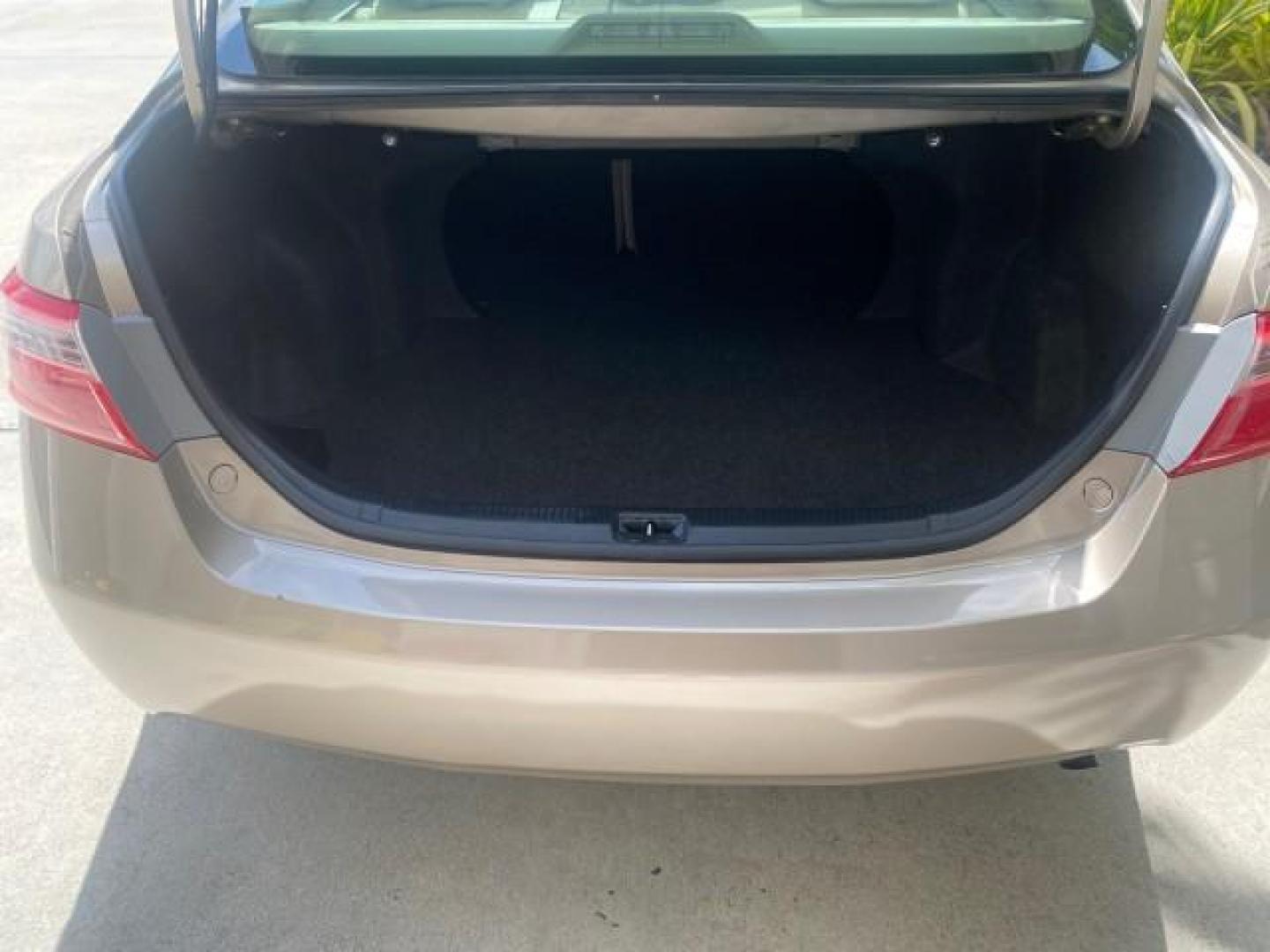 2009 Desert Sand Metallic /Bisque Toyota Camry LE LOW MILES 18,727 1 OWNER (4T1BE46K59U) with an 2.4L DOHC VVT-i 16-Valve 4-Cyl Engine engine, Automatic transmission, located at 4701 North Dixie Hwy, Pompano Beach, FL, 33064, (954) 422-2889, 26.240938, -80.123474 - OUR WEBPAGE FLORIDACARS1.COM HAS OVER 100 PHOTOS AND FREE CARFAX LINK 2009 Toyota Camry LE 1 OWNER Sedan 4 DR 2.4L I4 F DOHC 16V Gasoline 31 MPG Front Wheel Drive Features ABS Brakes Air Conditioning AM/FM Stereo Automatic Transmission Auxiliary Audio Input CD Audio Cruise Control Leather Seats Over - Photo#92