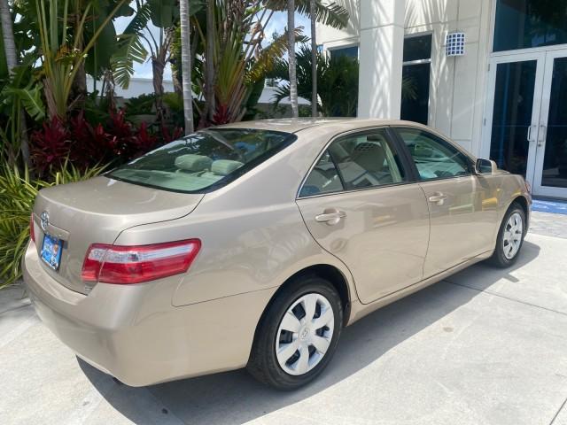 2009 Desert Sand Metallic /Bisque Toyota Camry LE LOW MILES 18,727 1 OWNER (4T1BE46K59U) with an 2.4L DOHC VVT-i 16-Valve 4-Cyl Engine engine, Automatic transmission, located at 4701 North Dixie Hwy, Pompano Beach, FL, 33064, (954) 422-2889, 26.240938, -80.123474 - OUR WEBPAGE FLORIDACARS1.COM HAS OVER 100 PHOTOS AND FREE CARFAX LINK 2009 Toyota Camry LE 1 OWNER Sedan 4 DR 2.4L I4 F DOHC 16V Gasoline 31 MPG Front Wheel Drive Features ABS Brakes Air Conditioning AM/FM Stereo Automatic Transmission Auxiliary Audio Input CD Audio Cruise Control Leather Seats Over - Photo#98