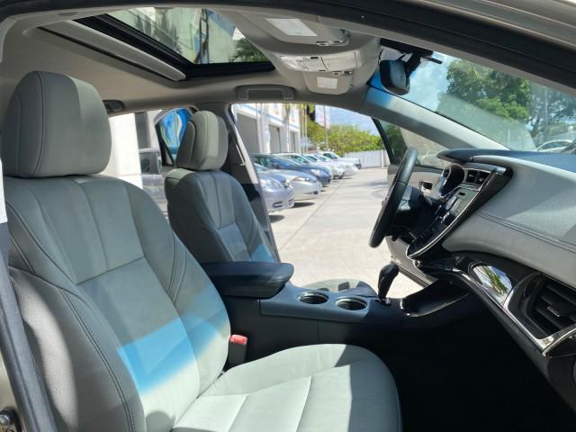 2013 Champagne Mica /Light Gray Toyota Avalon XLE Premium LOW MILES 56,196 (4T1BK1EB6DU) with an 3.5L DOHC EFI 24-Valve V6 Engine engine, Automatic transmission, located at 4701 North Dixie Hwy, Pompano Beach, FL, 33064, (954) 422-2889, 26.240938, -80.123474 - OUR WEBPAGE FLORIDACARS1.COM HAS OVER 100 PHOTOS AND FREE CARFAX LINK 2013 Toyota Avalon XLE Sedan 4 DR 3.5L V6 F DOHC 24V Gasoline 31 MPG Front Wheel Drive Features ABS Brakes Air Conditioning Alloy Wheels AM/FM Stereo Automatic Transmission Auxiliary Audio Input Bluetooth Technology CD Audio Cruis - Photo#12