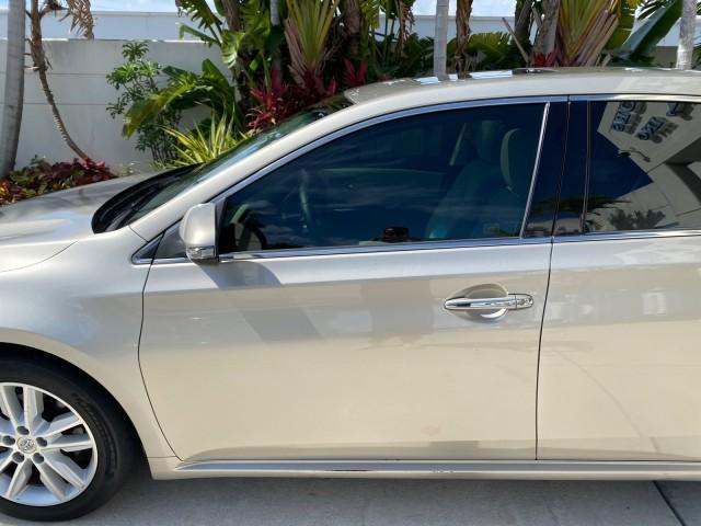2013 Champagne Mica /Light Gray Toyota Avalon XLE Premium LOW MILES 56,196 (4T1BK1EB6DU) with an 3.5L DOHC EFI 24-Valve V6 Engine engine, Automatic transmission, located at 4701 North Dixie Hwy, Pompano Beach, FL, 33064, (954) 422-2889, 26.240938, -80.123474 - OUR WEBPAGE FLORIDACARS1.COM HAS OVER 100 PHOTOS AND FREE CARFAX LINK 2013 Toyota Avalon XLE Sedan 4 DR 3.5L V6 F DOHC 24V Gasoline 31 MPG Front Wheel Drive Features ABS Brakes Air Conditioning Alloy Wheels AM/FM Stereo Automatic Transmission Auxiliary Audio Input Bluetooth Technology CD Audio Cruis - Photo#37