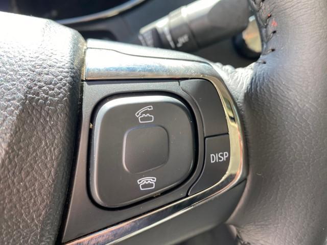 2013 Champagne Mica /Light Gray Toyota Avalon XLE Premium LOW MILES 56,196 (4T1BK1EB6DU) with an 3.5L DOHC EFI 24-Valve V6 Engine engine, Automatic transmission, located at 4701 North Dixie Hwy, Pompano Beach, FL, 33064, (954) 422-2889, 26.240938, -80.123474 - OUR WEBPAGE FLORIDACARS1.COM HAS OVER 100 PHOTOS AND FREE CARFAX LINK 2013 Toyota Avalon XLE Sedan 4 DR 3.5L V6 F DOHC 24V Gasoline 31 MPG Front Wheel Drive Features ABS Brakes Air Conditioning Alloy Wheels AM/FM Stereo Automatic Transmission Auxiliary Audio Input Bluetooth Technology CD Audio Cruis - Photo#49