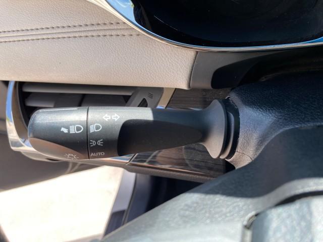 2013 Champagne Mica /Light Gray Toyota Avalon XLE Premium LOW MILES 56,196 (4T1BK1EB6DU) with an 3.5L DOHC EFI 24-Valve V6 Engine engine, Automatic transmission, located at 4701 North Dixie Hwy, Pompano Beach, FL, 33064, (954) 422-2889, 26.240938, -80.123474 - OUR WEBPAGE FLORIDACARS1.COM HAS OVER 100 PHOTOS AND FREE CARFAX LINK 2013 Toyota Avalon XLE Sedan 4 DR 3.5L V6 F DOHC 24V Gasoline 31 MPG Front Wheel Drive Features ABS Brakes Air Conditioning Alloy Wheels AM/FM Stereo Automatic Transmission Auxiliary Audio Input Bluetooth Technology CD Audio Cruis - Photo#52