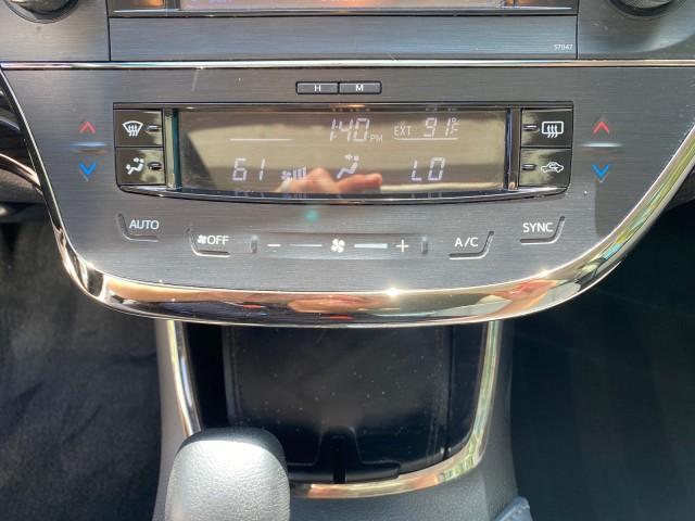 2013 Champagne Mica /Light Gray Toyota Avalon XLE Premium LOW MILES 56,196 (4T1BK1EB6DU) with an 3.5L DOHC EFI 24-Valve V6 Engine engine, Automatic transmission, located at 4701 North Dixie Hwy, Pompano Beach, FL, 33064, (954) 422-2889, 26.240938, -80.123474 - OUR WEBPAGE FLORIDACARS1.COM HAS OVER 100 PHOTOS AND FREE CARFAX LINK 2013 Toyota Avalon XLE Sedan 4 DR 3.5L V6 F DOHC 24V Gasoline 31 MPG Front Wheel Drive Features ABS Brakes Air Conditioning Alloy Wheels AM/FM Stereo Automatic Transmission Auxiliary Audio Input Bluetooth Technology CD Audio Cruis - Photo#57