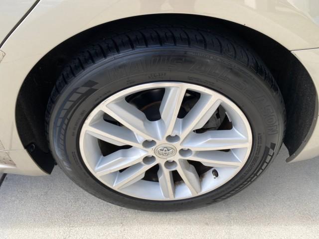 2013 Champagne Mica /Light Gray Toyota Avalon XLE Premium LOW MILES 56,196 (4T1BK1EB6DU) with an 3.5L DOHC EFI 24-Valve V6 Engine engine, Automatic transmission, located at 4701 North Dixie Hwy, Pompano Beach, FL, 33064, (954) 422-2889, 26.240938, -80.123474 - OUR WEBPAGE FLORIDACARS1.COM HAS OVER 100 PHOTOS AND FREE CARFAX LINK 2013 Toyota Avalon XLE Sedan 4 DR 3.5L V6 F DOHC 24V Gasoline 31 MPG Front Wheel Drive Features ABS Brakes Air Conditioning Alloy Wheels AM/FM Stereo Automatic Transmission Auxiliary Audio Input Bluetooth Technology CD Audio Cruis - Photo#87