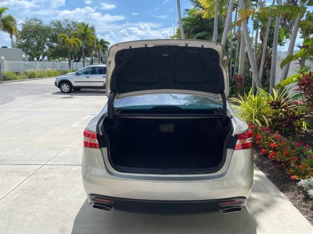 2013 Champagne Mica /Light Gray Toyota Avalon XLE Premium LOW MILES 56,196 (4T1BK1EB6DU) with an 3.5L DOHC EFI 24-Valve V6 Engine engine, Automatic transmission, located at 4701 North Dixie Hwy, Pompano Beach, FL, 33064, (954) 422-2889, 26.240938, -80.123474 - OUR WEBPAGE FLORIDACARS1.COM HAS OVER 100 PHOTOS AND FREE CARFAX LINK 2013 Toyota Avalon XLE Sedan 4 DR 3.5L V6 F DOHC 24V Gasoline 31 MPG Front Wheel Drive Features ABS Brakes Air Conditioning Alloy Wheels AM/FM Stereo Automatic Transmission Auxiliary Audio Input Bluetooth Technology CD Audio Cruis - Photo#97