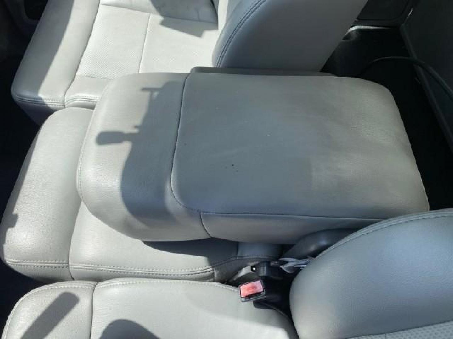 2005 Oxford White /Flint Ford F-150 PU STX LOW MILES 18,931 (1FTRF12215N) with an 4.2L EFI V6 Engine engine, Automatic transmission, located at 4701 North Dixie Hwy, Pompano Beach, FL, 33064, (954) 422-2889, 26.240938, -80.123474 - OUR WEBPAGE FLORIDACARS1.COM HAS OVER 100 PHOTOS AND FREE CARFAX LINK 2005 Ford F-150 STX Pickup 4.2L V6 F OHV Gasoline 20 MPG Rear Wheel Drive Features ABS Brakes Air Conditioning AM/FM Stereo Automatic Transmission Overhead Airbags Side Airbags Traction Control Vinyl Seats 2005 Ford F-150 STX Regu- Photo#65