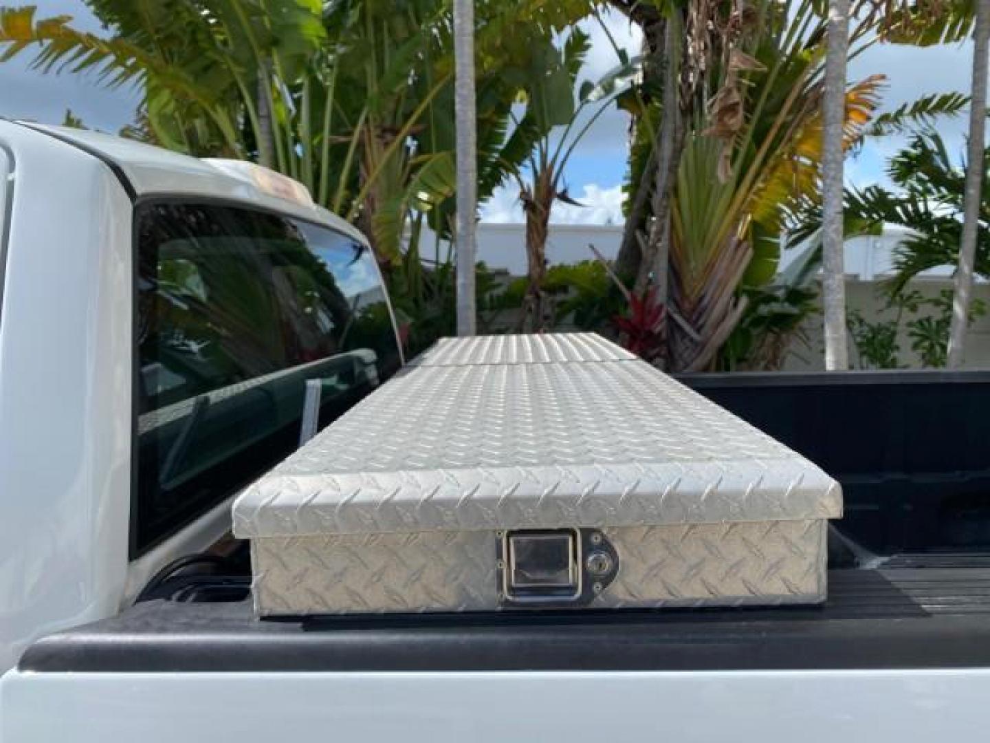 2005 Oxford White /Flint Ford F-150 PU STX LOW MILES 18,931 (1FTRF12215N) with an 4.2L EFI V6 Engine engine, Automatic transmission, located at 4701 North Dixie Hwy, Pompano Beach, FL, 33064, (954) 422-2889, 26.240938, -80.123474 - OUR WEBPAGE FLORIDACARS1.COM HAS OVER 100 PHOTOS AND FREE CARFAX LINK 2005 Ford F-150 STX Pickup 4.2L V6 F OHV Gasoline 20 MPG Rear Wheel Drive Features ABS Brakes Air Conditioning AM/FM Stereo Automatic Transmission Overhead Airbags Side Airbags Traction Control Vinyl Seats 2005 Ford F-150 STX Regu- Photo#72