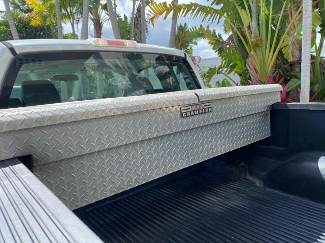 2005 Oxford White /Flint Ford F-150 PU STX LOW MILES 18,931 (1FTRF12215N) with an 4.2L EFI V6 Engine engine, Automatic transmission, located at 4701 North Dixie Hwy, Pompano Beach, FL, 33064, (954) 422-2889, 26.240938, -80.123474 - OUR WEBPAGE FLORIDACARS1.COM HAS OVER 100 PHOTOS AND FREE CARFAX LINK 2005 Ford F-150 STX Pickup 4.2L V6 F OHV Gasoline 20 MPG Rear Wheel Drive Features ABS Brakes Air Conditioning AM/FM Stereo Automatic Transmission Overhead Airbags Side Airbags Traction Control Vinyl Seats 2005 Ford F-150 STX Regu - Photo#75