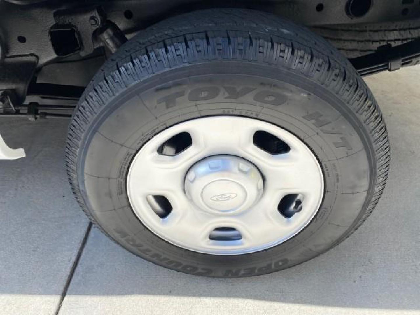 2005 Oxford White /Flint Ford F-150 PU STX LOW MILES 18,931 (1FTRF12215N) with an 4.2L EFI V6 Engine engine, Automatic transmission, located at 4701 North Dixie Hwy, Pompano Beach, FL, 33064, (954) 422-2889, 26.240938, -80.123474 - OUR WEBPAGE FLORIDACARS1.COM HAS OVER 100 PHOTOS AND FREE CARFAX LINK 2005 Ford F-150 STX Pickup 4.2L V6 F OHV Gasoline 20 MPG Rear Wheel Drive Features ABS Brakes Air Conditioning AM/FM Stereo Automatic Transmission Overhead Airbags Side Airbags Traction Control Vinyl Seats 2005 Ford F-150 STX Regu- Photo#79