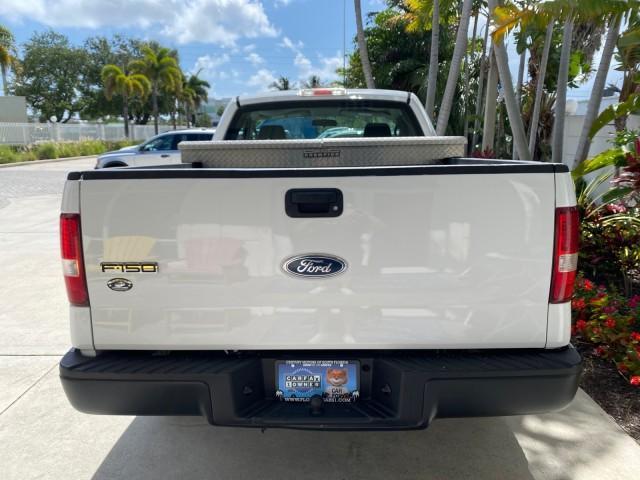 2005 Oxford White /Flint Ford F-150 PU STX LOW MILES 18,931 (1FTRF12215N) with an 4.2L EFI V6 Engine engine, Automatic transmission, located at 4701 North Dixie Hwy, Pompano Beach, FL, 33064, (954) 422-2889, 26.240938, -80.123474 - OUR WEBPAGE FLORIDACARS1.COM HAS OVER 100 PHOTOS AND FREE CARFAX LINK 2005 Ford F-150 STX Pickup 4.2L V6 F OHV Gasoline 20 MPG Rear Wheel Drive Features ABS Brakes Air Conditioning AM/FM Stereo Automatic Transmission Overhead Airbags Side Airbags Traction Control Vinyl Seats 2005 Ford F-150 STX Regu - Photo#84