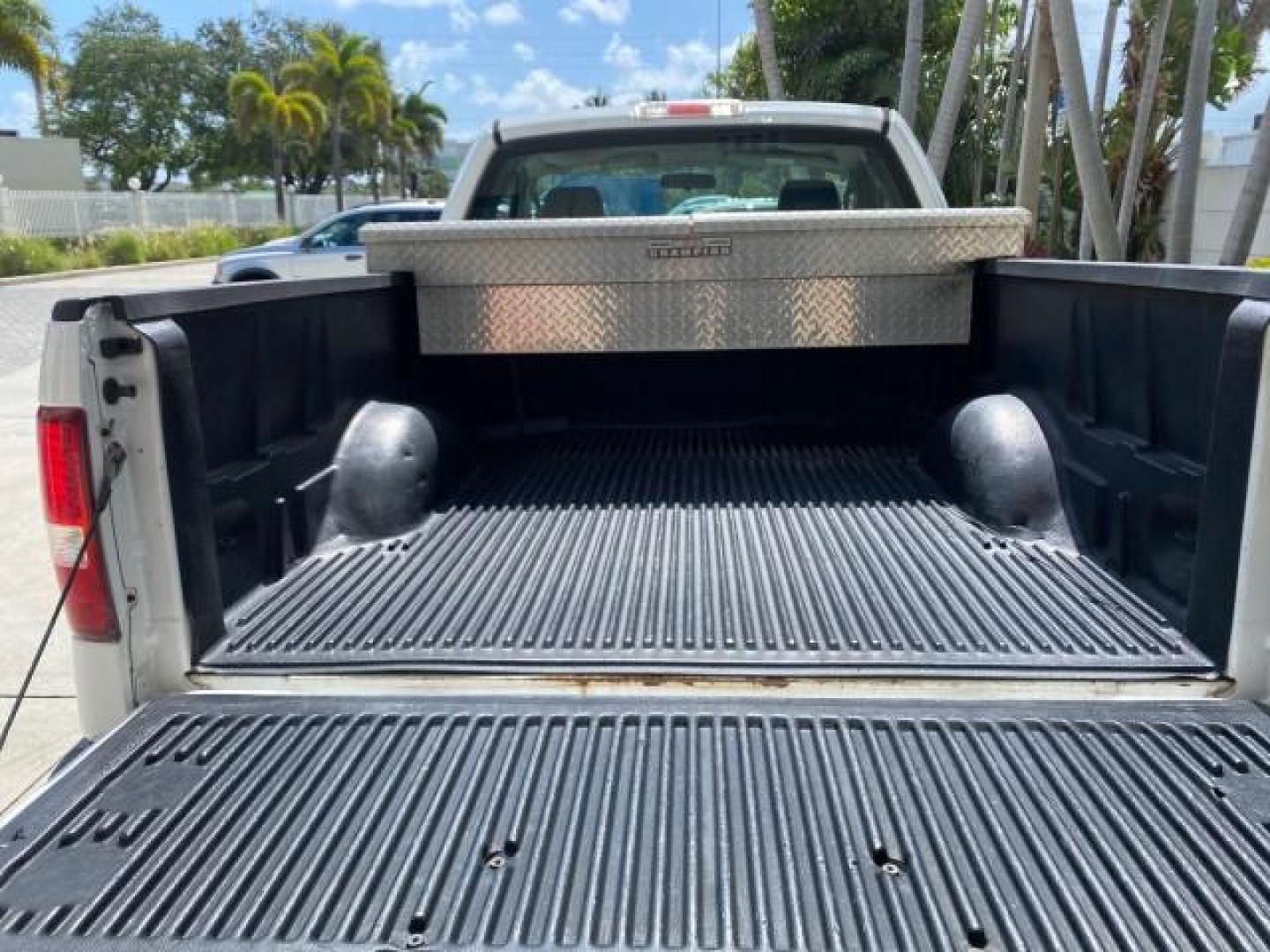 2005 Oxford White /Flint Ford F-150 PU STX LOW MILES 18,931 (1FTRF12215N) with an 4.2L EFI V6 Engine engine, Automatic transmission, located at 4701 North Dixie Hwy, Pompano Beach, FL, 33064, (954) 422-2889, 26.240938, -80.123474 - OUR WEBPAGE FLORIDACARS1.COM HAS OVER 100 PHOTOS AND FREE CARFAX LINK 2005 Ford F-150 STX Pickup 4.2L V6 F OHV Gasoline 20 MPG Rear Wheel Drive Features ABS Brakes Air Conditioning AM/FM Stereo Automatic Transmission Overhead Airbags Side Airbags Traction Control Vinyl Seats 2005 Ford F-150 STX Regu- Photo#97