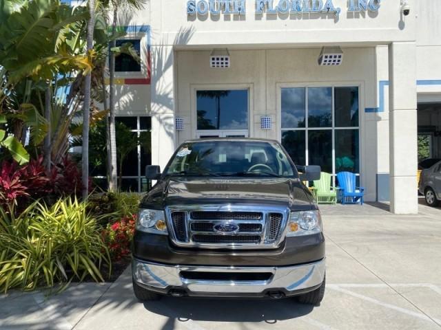 2008 Pueblo Gold Metallic /Tan Ford F-150 4WD Lariat 1 OWNER LOW MILES 83,919 (1FTPX14V58F) with an 5.4L 24-Valve EFI FFV V8 Engine engine, Automatic transmission, located at 4701 North Dixie Hwy, Pompano Beach, FL, 33064, (954) 422-2889, 26.240938, -80.123474 - OUR WEBPAGE FLORIDACARS1.COM HAS OVER 100 PHOTOS AND FREE CARFAX LINK 2008 Ford F-150 Lariat 1 OWNER 4 Door Extended Cab Pickup 5.4L V8 F SOHC Flex Fuel 17 MPG Rear Wheel Drive w/ 4X4 Features 4WD/AWD ABS Brakes Air Conditioning Alloy Wheels AM/FM Stereo Automatic Transmission Auxiliary Audio Input - Photo#26