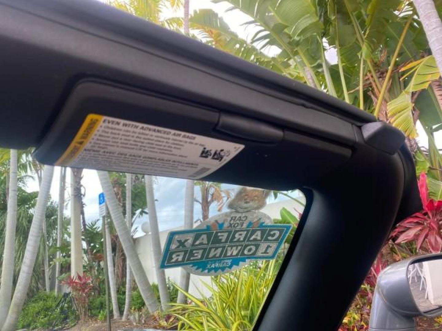 2007 Silver Graphite /Black Saturn Sky CONV LOW MILES 42,288 1 OWNER (1G8MB35B47Y) with an 2.4L DOHC VVT I4 Aluminum Ecotec Engine engine, Automatic transmission, located at 4701 North Dixie Hwy, Pompano Beach, FL, 33064, (954) 422-2889, 26.240938, -80.123474 - OUR WEBPAGE FLORIDACARS1.COM HAS OVER 100 PHOTOS AND FREE CARFAX LINK 2007 Saturn SKY 1 OWNER Convertible 2.4L I4 F DOHC Gasoline 28 MPG Rear Wheel Drive Features ABS Brakes Air Conditioning Alloy Wheels AM/FM Stereo Automatic Transmission Auxiliary Audio Input CD Audio Cruise Control Leather Seats - Photo#88