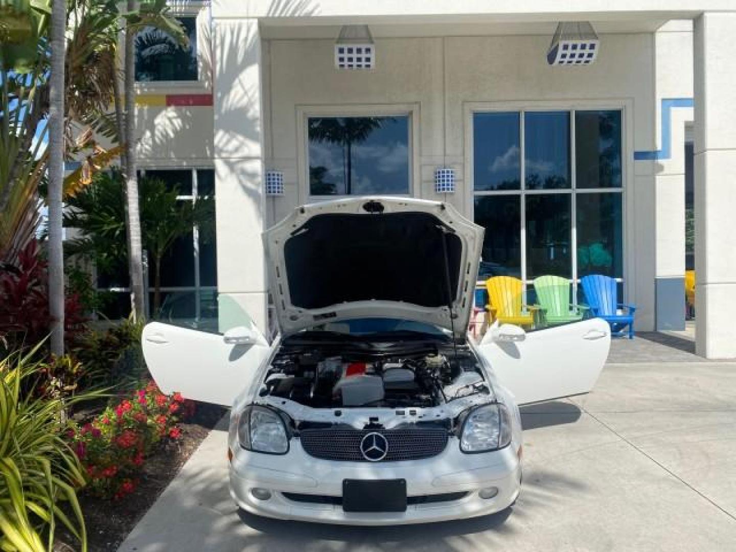 2002 Alabaster White /Charcoal/Beige Mercedes-Benz SLK-Class 2.3L SLK CONV LOW MILES 48,941 (WDBKK49F32F) with an 2.3L Supercharged And Intercooled DOHC SMPI 16-Valve In-Line 4-Cyl Engine engine, Automatic transmission, located at 4701 North Dixie Hwy, Pompano Beach, FL, 33064, (954) 422-2889, 26.240938, -80.123474 - OUR WEBPAGE FLORIDACARS1.COM HAS OVER 100 PHOTOS AND FREE CARFAX LINK 2002 Mercedes-Benz SLK 230 Kompressor Convertible 2.3L I4 F DOHC 16V Gasoline 30 MPG Rear Wheel Drive Features ABS Brakes Air Conditioning Alloy Wheels AM/FM Stereo Automatic Transmission BOSE Sound System Cassette Player Cruise C- Photo#16