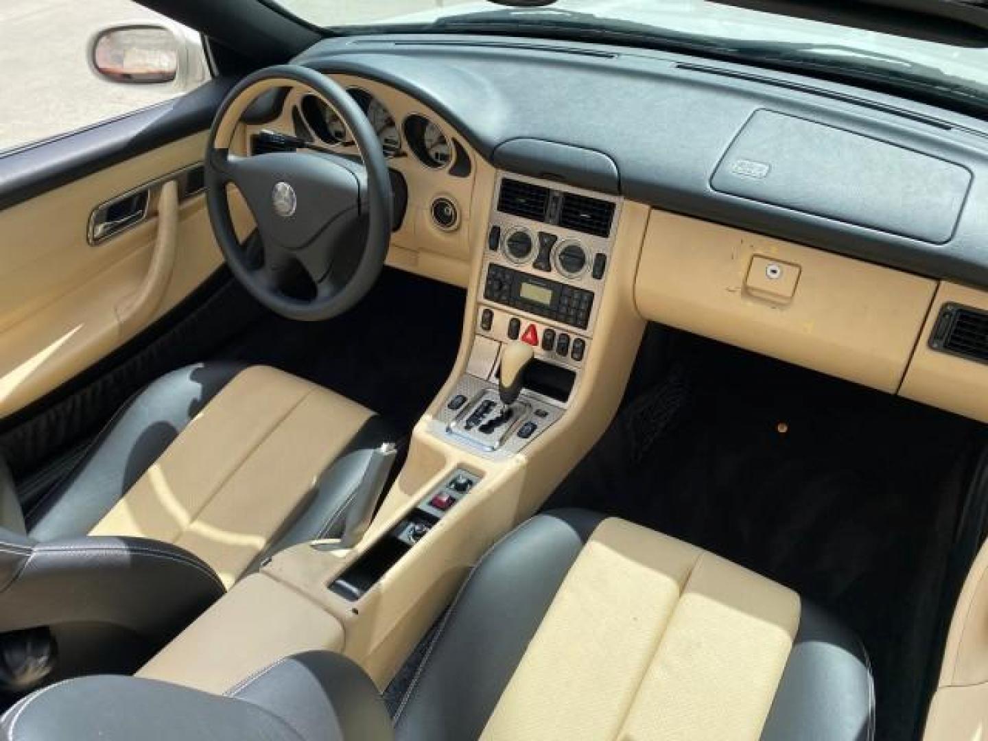 2002 Alabaster White /Charcoal/Beige Mercedes-Benz SLK-Class 2.3L SLK CONV LOW MILES 48,941 (WDBKK49F32F) with an 2.3L Supercharged And Intercooled DOHC SMPI 16-Valve In-Line 4-Cyl Engine engine, Automatic transmission, located at 4701 North Dixie Hwy, Pompano Beach, FL, 33064, (954) 422-2889, 26.240938, -80.123474 - OUR WEBPAGE FLORIDACARS1.COM HAS OVER 100 PHOTOS AND FREE CARFAX LINK 2002 Mercedes-Benz SLK 230 Kompressor Convertible 2.3L I4 F DOHC 16V Gasoline 30 MPG Rear Wheel Drive Features ABS Brakes Air Conditioning Alloy Wheels AM/FM Stereo Automatic Transmission BOSE Sound System Cassette Player Cruise C- Photo#50