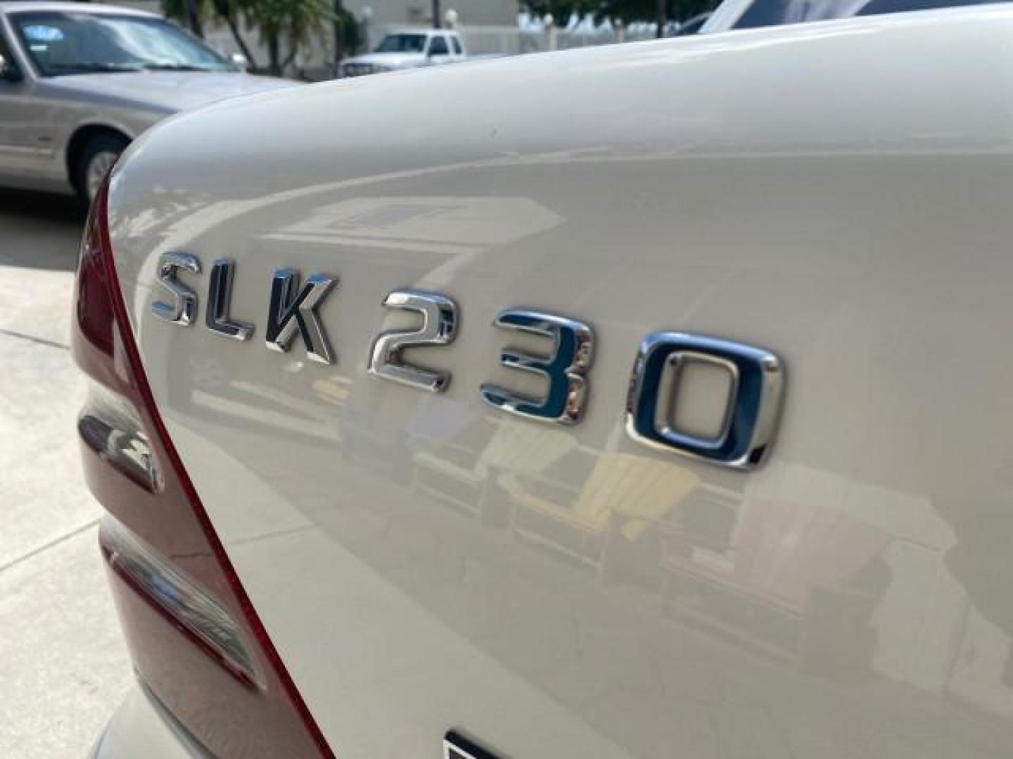 2002 Alabaster White /Charcoal/Beige Mercedes-Benz SLK-Class 2.3L SLK CONV LOW MILES 48,941 (WDBKK49F32F) with an 2.3L Supercharged And Intercooled DOHC SMPI 16-Valve In-Line 4-Cyl Engine engine, Automatic transmission, located at 4701 North Dixie Hwy, Pompano Beach, FL, 33064, (954) 422-2889, 26.240938, -80.123474 - OUR WEBPAGE FLORIDACARS1.COM HAS OVER 100 PHOTOS AND FREE CARFAX LINK 2002 Mercedes-Benz SLK 230 Kompressor Convertible 2.3L I4 F DOHC 16V Gasoline 30 MPG Rear Wheel Drive Features ABS Brakes Air Conditioning Alloy Wheels AM/FM Stereo Automatic Transmission BOSE Sound System Cassette Player Cruise C- Photo#92
