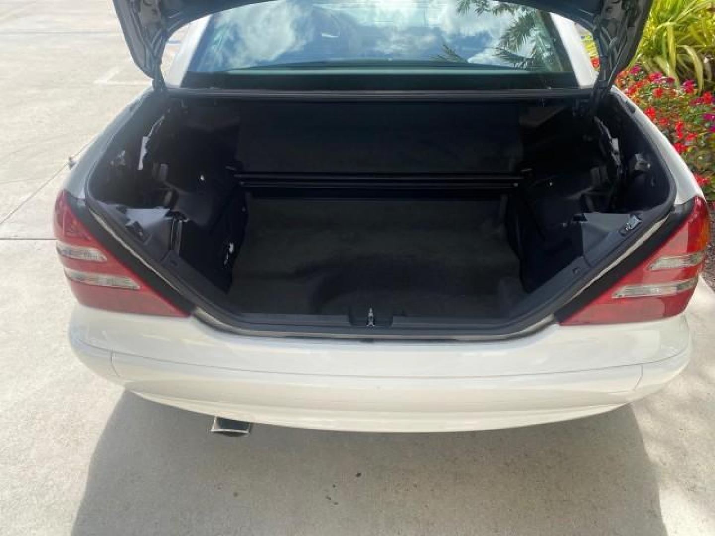 2002 Alabaster White /Charcoal/Beige Mercedes-Benz SLK-Class 2.3L SLK CONV LOW MILES 48,941 (WDBKK49F32F) with an 2.3L Supercharged And Intercooled DOHC SMPI 16-Valve In-Line 4-Cyl Engine engine, Automatic transmission, located at 4701 North Dixie Hwy, Pompano Beach, FL, 33064, (954) 422-2889, 26.240938, -80.123474 - OUR WEBPAGE FLORIDACARS1.COM HAS OVER 100 PHOTOS AND FREE CARFAX LINK 2002 Mercedes-Benz SLK 230 Kompressor Convertible 2.3L I4 F DOHC 16V Gasoline 30 MPG Rear Wheel Drive Features ABS Brakes Air Conditioning Alloy Wheels AM/FM Stereo Automatic Transmission BOSE Sound System Cassette Player Cruise C- Photo#99