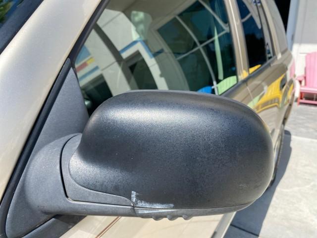 2005 Sandstone Metallic /Light Cashmere/Ebony Chevrolet TrailBlazer 4WD LS 1 OWNER LOW MILES 75,632 (1GNDT13S452) with an 4.2L Vortec 4200 SFI I6 Engine engine, Automatic transmission, located at 4701 North Dixie Hwy, Pompano Beach, FL, 33064, (954) 422-2889, 26.240938, -80.123474 - OUR WEBPAGE FLORIDACARS1.COM HAS OVER 100 PHOTOS AND FREE CARFAX LINK 2005 Chevrolet Trailblazer LS 1 OWNER 4 Door Wagon/Sport Utility 4.2L I6 F Gasoline 20 MPG Wheel Drive w/ 4X4 Features 4WD/AWD ABS Brakes Air Conditioning Alloy Wheels AM/FM Stereo Automatic Transmission CD Audio Cloth Seats Conve - Photo#40