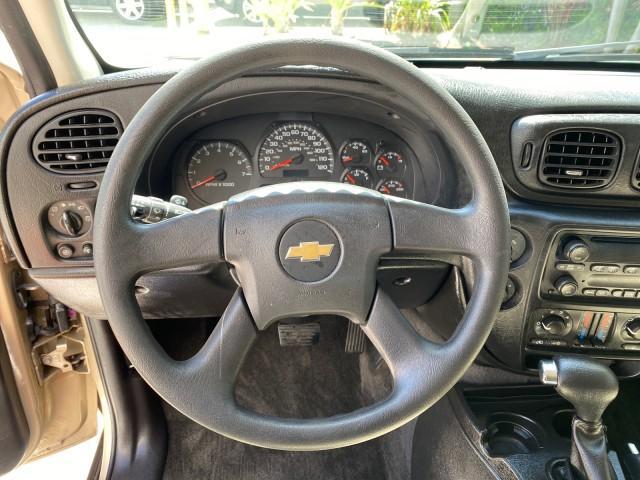2005 Sandstone Metallic /Light Cashmere/Ebony Chevrolet TrailBlazer 4WD LS 1 OWNER LOW MILES 75,632 (1GNDT13S452) with an 4.2L Vortec 4200 SFI I6 Engine engine, Automatic transmission, located at 4701 North Dixie Hwy, Pompano Beach, FL, 33064, (954) 422-2889, 26.240938, -80.123474 - OUR WEBPAGE FLORIDACARS1.COM HAS OVER 100 PHOTOS AND FREE CARFAX LINK 2005 Chevrolet Trailblazer LS 1 OWNER 4 Door Wagon/Sport Utility 4.2L I6 F Gasoline 20 MPG Wheel Drive w/ 4X4 Features 4WD/AWD ABS Brakes Air Conditioning Alloy Wheels AM/FM Stereo Automatic Transmission CD Audio Cloth Seats Conve - Photo#49