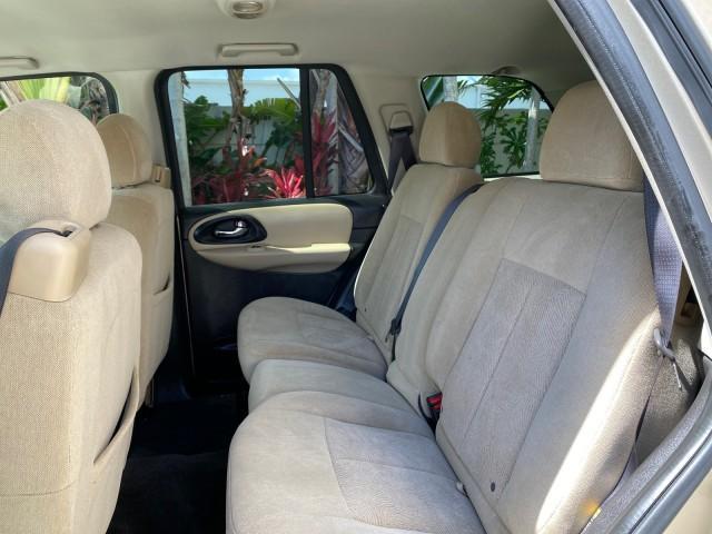 2005 Sandstone Metallic /Light Cashmere/Ebony Chevrolet TrailBlazer 4WD LS 1 OWNER LOW MILES 75,632 (1GNDT13S452) with an 4.2L Vortec 4200 SFI I6 Engine engine, Automatic transmission, located at 4701 North Dixie Hwy, Pompano Beach, FL, 33064, (954) 422-2889, 26.240938, -80.123474 - OUR WEBPAGE FLORIDACARS1.COM HAS OVER 100 PHOTOS AND FREE CARFAX LINK 2005 Chevrolet Trailblazer LS 1 OWNER 4 Door Wagon/Sport Utility 4.2L I6 F Gasoline 20 MPG Wheel Drive w/ 4X4 Features 4WD/AWD ABS Brakes Air Conditioning Alloy Wheels AM/FM Stereo Automatic Transmission CD Audio Cloth Seats Conve - Photo#74