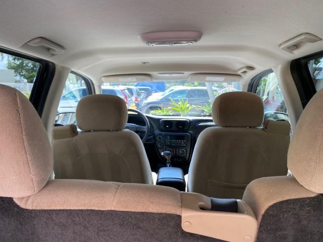 2005 Sandstone Metallic /Light Cashmere/Ebony Chevrolet TrailBlazer 4WD LS 1 OWNER LOW MILES 75,632 (1GNDT13S452) with an 4.2L Vortec 4200 SFI I6 Engine engine, Automatic transmission, located at 4701 North Dixie Hwy, Pompano Beach, FL, 33064, (954) 422-2889, 26.240938, -80.123474 - OUR WEBPAGE FLORIDACARS1.COM HAS OVER 100 PHOTOS AND FREE CARFAX LINK 2005 Chevrolet Trailblazer LS 1 OWNER 4 Door Wagon/Sport Utility 4.2L I6 F Gasoline 20 MPG Wheel Drive w/ 4X4 Features 4WD/AWD ABS Brakes Air Conditioning Alloy Wheels AM/FM Stereo Automatic Transmission CD Audio Cloth Seats Conve - Photo#95