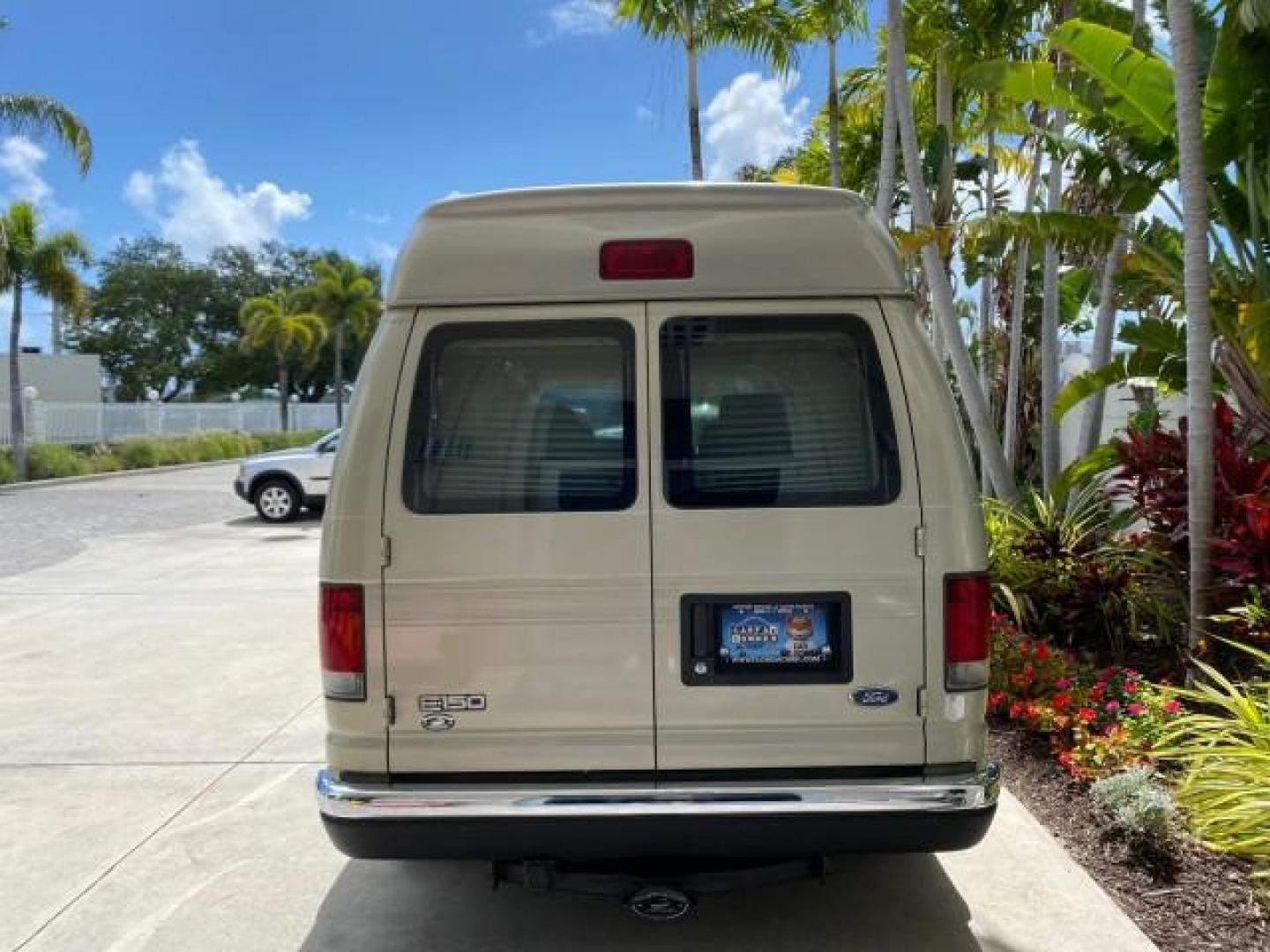 2004 Gold Ash Metallic /Medium Pebble Ford Econoline HIGH TOP CONVERSION VAN 1 OWNER LOW MILES 37,883 (1FDRE14L64H) with an 5.4L SOHC EFI V8 Triton Engine engine, Automatic transmission, located at 4701 North Dixie Hwy, Pompano Beach, FL, 33064, (954) 422-2889, 26.240938, -80.123474 - OUR WEBPAGE FLORIDACARS1.COM HAS OVER 100 PHOTOS AND FREE CARFAX LINK 2004 Ford Econoline E150 HIGH TOP CONVERSION VAN SHERROD 1 OWNER Van 5.4L V8 F SOHC 16V Gasoline 17 MPG Rear Wheel Drive Features ABS Brakes Air Conditioning Alloy Wheels AM/FM Stereo Automatic Transmission CD Audio Conversion Van- Photo#6