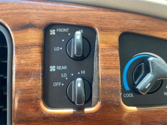 2004 Gold Ash Metallic /Medium Pebble Ford Econoline HIGH TOP CONVERSION VAN 1 OWNER LOW MILES 37,883 (1FDRE14L64H) with an 5.4L SOHC EFI V8 Triton Engine engine, Automatic transmission, located at 4701 North Dixie Hwy, Pompano Beach, FL, 33064, (954) 422-2889, 26.240938, -80.123474 - OUR WEBPAGE FLORIDACARS1.COM HAS OVER 100 PHOTOS AND FREE CARFAX LINK 2004 Ford Econoline E150 HIGH TOP CONVERSION VAN SHERROD 1 OWNER Van 5.4L V8 F SOHC 16V Gasoline 17 MPG Rear Wheel Drive Features ABS Brakes Air Conditioning Alloy Wheels AM/FM Stereo Automatic Transmission CD Audio Conversion Van - Photo#62