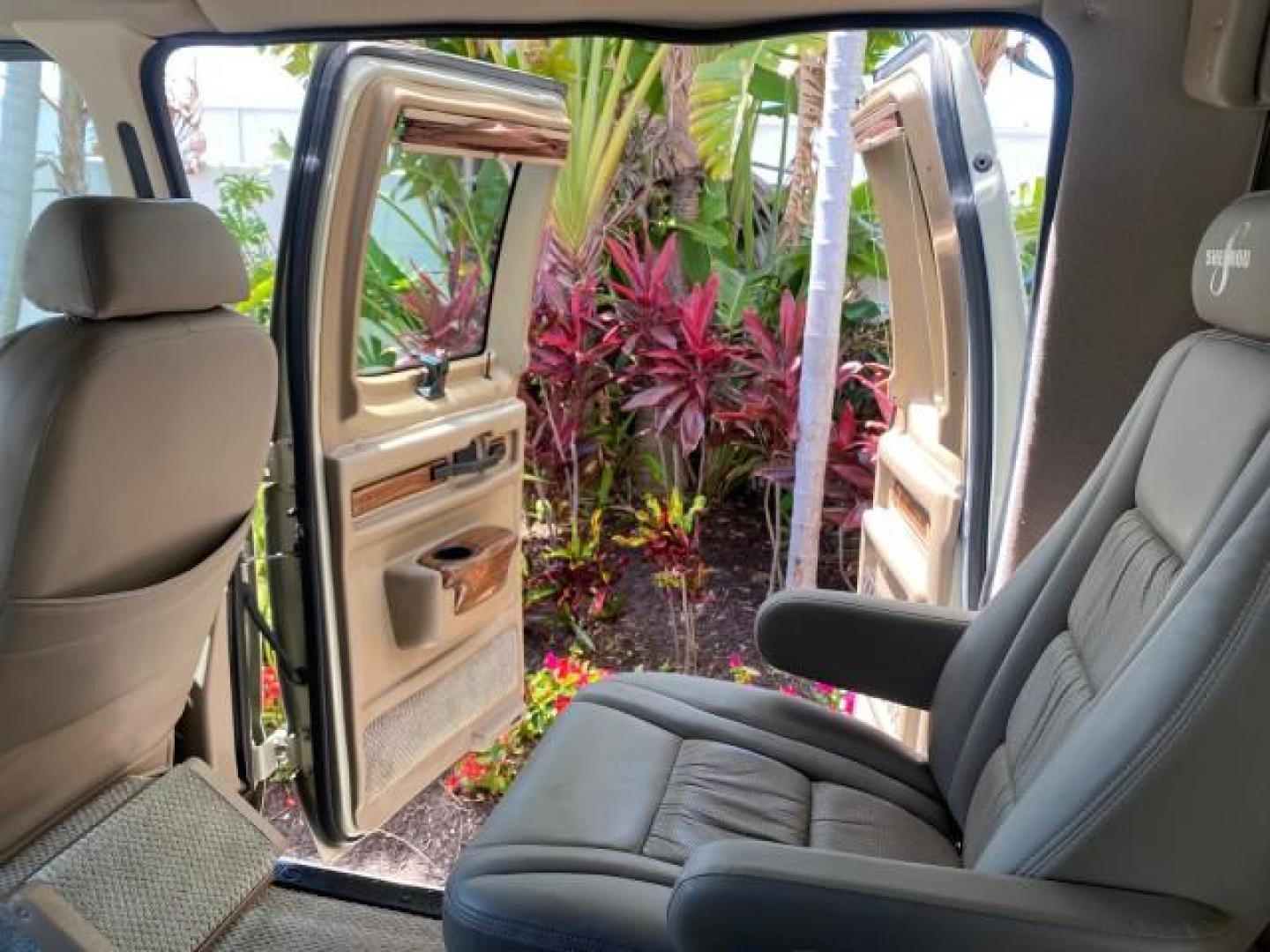 2004 Gold Ash Metallic /Medium Pebble Ford Econoline HIGH TOP CONVERSION VAN 1 OWNER LOW MILES 37,883 (1FDRE14L64H) with an 5.4L SOHC EFI V8 Triton Engine engine, Automatic transmission, located at 4701 North Dixie Hwy, Pompano Beach, FL, 33064, (954) 422-2889, 26.240938, -80.123474 - OUR WEBPAGE FLORIDACARS1.COM HAS OVER 100 PHOTOS AND FREE CARFAX LINK 2004 Ford Econoline E150 HIGH TOP CONVERSION VAN SHERROD 1 OWNER Van 5.4L V8 F SOHC 16V Gasoline 17 MPG Rear Wheel Drive Features ABS Brakes Air Conditioning Alloy Wheels AM/FM Stereo Automatic Transmission CD Audio Conversion Van- Photo#76