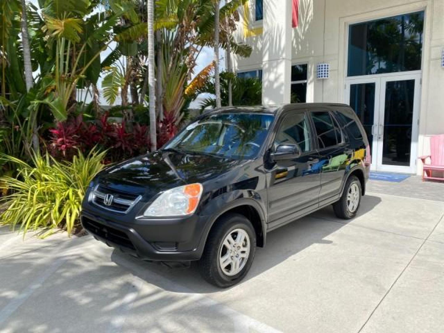 2004 Nighthawk Black Pearl /Black Honda CR-V 4WD EX LOW MILES 61,201 1 OWNER (SHSRD78874U) with an 2.4L DOHC PGM-FI 16-Valve i-VTEC I4 Engine engine, Automatic transmission, located at 4701 North Dixie Hwy, Pompano Beach, FL, 33064, (954) 422-2889, 26.240938, -80.123474 - OUR WEBPAGE FLORIDACARS1.COM HAS OVER 100 PHOTOS AND FREE CARFAX LINK 2004 Honda CR-V EX 1 OWNER 4 Door Wagon/Sport Utility 2.4L I4 F DOHC Gasoline 26 MPG All Wheel Drive Features Air Conditioning Alloy Wheels Cloth Seats Cruise Control Power Locks Power Mirrors Power Windows Sunroof(s) 2004 Honda C - Photo#28