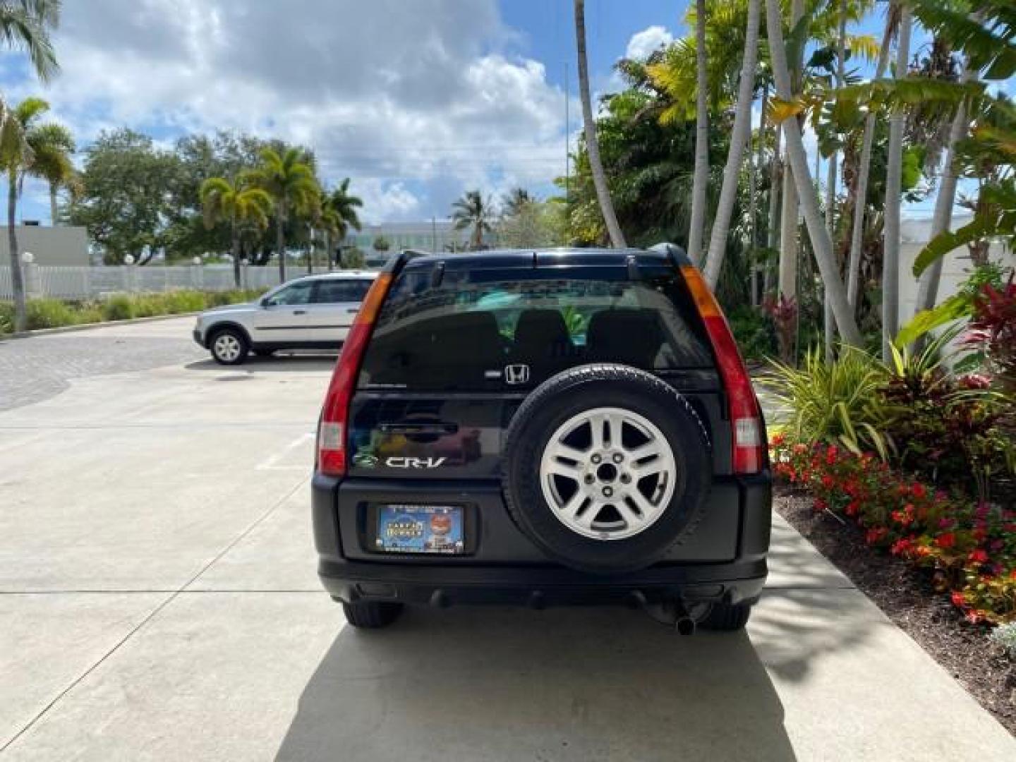 2004 Nighthawk Black Pearl /Black Honda CR-V 4WD EX LOW MILES 61,201 1 OWNER (SHSRD78874U) with an 2.4L DOHC PGM-FI 16-Valve i-VTEC I4 Engine engine, Automatic transmission, located at 4701 North Dixie Hwy, Pompano Beach, FL, 33064, (954) 422-2889, 26.240938, -80.123474 - OUR WEBPAGE FLORIDACARS1.COM HAS OVER 100 PHOTOS AND FREE CARFAX LINK 2004 Honda CR-V EX 1 OWNER 4 Door Wagon/Sport Utility 2.4L I4 F DOHC Gasoline 26 MPG All Wheel Drive Features Air Conditioning Alloy Wheels Cloth Seats Cruise Control Power Locks Power Mirrors Power Windows Sunroof(s) 2004 Honda C - Photo#34
