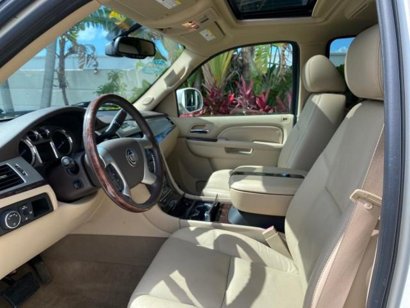2010 White Diamond Tricoat /Cashmere/Cocoa Cadillac Escalade SUNROOF NAV Premium LOW MILES 66,933 (1GYUCCEF3AR) with an 6.2L Vortec 1000 V8 SFI E85 Engine engine, Automatic transmission, located at 4701 North Dixie Hwy, Pompano Beach, FL, 33064, (954) 422-2889, 26.240938, -80.123474 - OUR WEBPAGE FLORIDACARS1.COM HAS OVER 100 PHOTOS AND FREE CARFAX LINK 2010 Cadillac Escalade Premium 4 Door Wagon/Sport Utility 6.2L V8 F OHV 16V Flex Fuel 20 MPG Rear Wheel Drive Features A/C Seat(s) ABS Brakes Air Conditioning Alloy Wheels AM/FM Stereo Automatic Transmission Auxiliary Audio Input- Photo#48