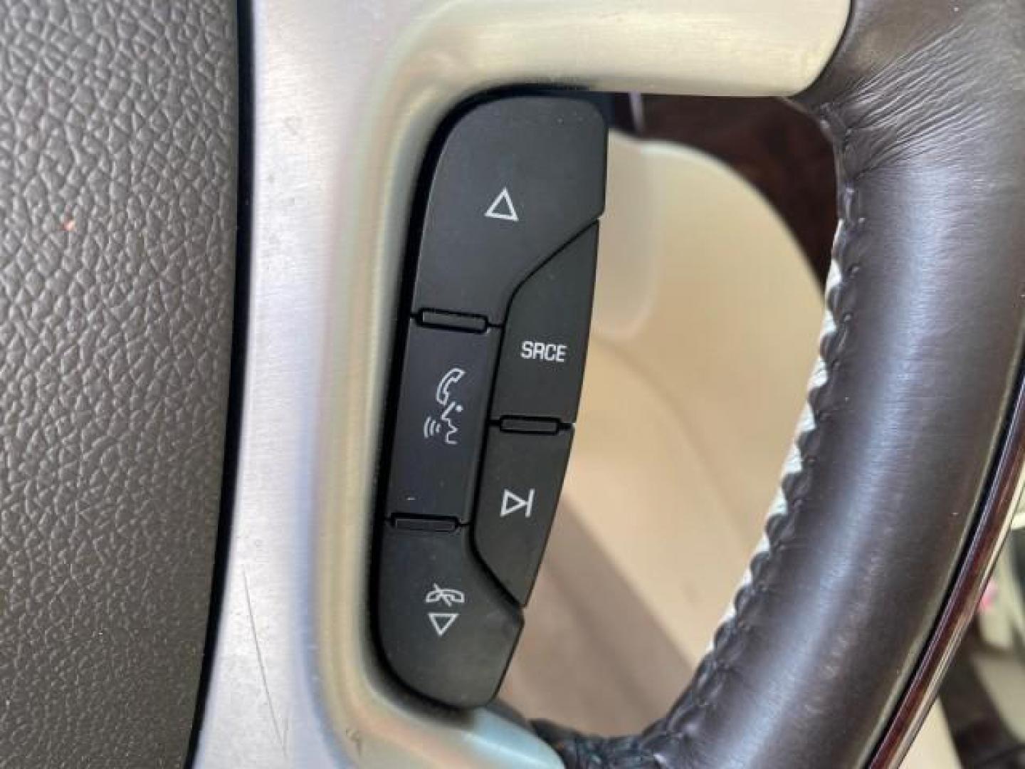 2010 White Diamond Tricoat /Cashmere/Cocoa Cadillac Escalade SUNROOF NAV Premium LOW MILES 66,933 (1GYUCCEF3AR) with an 6.2L Vortec 1000 V8 SFI E85 Engine engine, Automatic transmission, located at 4701 North Dixie Hwy, Pompano Beach, FL, 33064, (954) 422-2889, 26.240938, -80.123474 - OUR WEBPAGE FLORIDACARS1.COM HAS OVER 100 PHOTOS AND FREE CARFAX LINK 2010 Cadillac Escalade Premium 4 Door Wagon/Sport Utility 6.2L V8 F OHV 16V Flex Fuel 20 MPG Rear Wheel Drive Features A/C Seat(s) ABS Brakes Air Conditioning Alloy Wheels AM/FM Stereo Automatic Transmission Auxiliary Audio Input- Photo#54