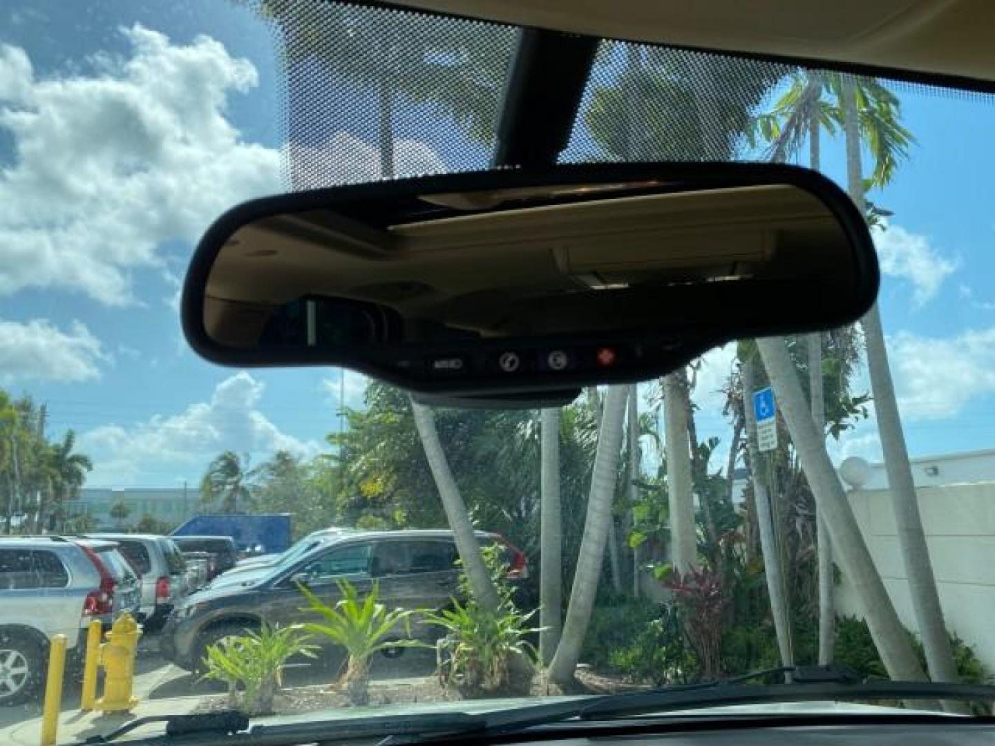 2010 White Diamond Tricoat /Cashmere/Cocoa Cadillac Escalade SUNROOF NAV Premium LOW MILES 66,933 (1GYUCCEF3AR) with an 6.2L Vortec 1000 V8 SFI E85 Engine engine, Automatic transmission, located at 4701 North Dixie Hwy, Pompano Beach, FL, 33064, (954) 422-2889, 26.240938, -80.123474 - OUR WEBPAGE FLORIDACARS1.COM HAS OVER 100 PHOTOS AND FREE CARFAX LINK 2010 Cadillac Escalade Premium 4 Door Wagon/Sport Utility 6.2L V8 F OHV 16V Flex Fuel 20 MPG Rear Wheel Drive Features A/C Seat(s) ABS Brakes Air Conditioning Alloy Wheels AM/FM Stereo Automatic Transmission Auxiliary Audio Input- Photo#71