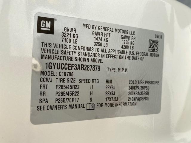 2010 White Diamond Tricoat /Cashmere/Cocoa Cadillac Escalade SUNROOF NAV Premium LOW MILES 66,933 (1GYUCCEF3AR) with an 6.2L Vortec 1000 V8 SFI E85 Engine engine, Automatic transmission, located at 4701 North Dixie Hwy, Pompano Beach, FL, 33064, (954) 422-2889, 26.240938, -80.123474 - OUR WEBPAGE FLORIDACARS1.COM HAS OVER 100 PHOTOS AND FREE CARFAX LINK 2010 Cadillac Escalade Premium 4 Door Wagon/Sport Utility 6.2L V8 F OHV 16V Flex Fuel 20 MPG Rear Wheel Drive Features A/C Seat(s) ABS Brakes Air Conditioning Alloy Wheels AM/FM Stereo Automatic Transmission Auxiliary Audio Input - Photo#81