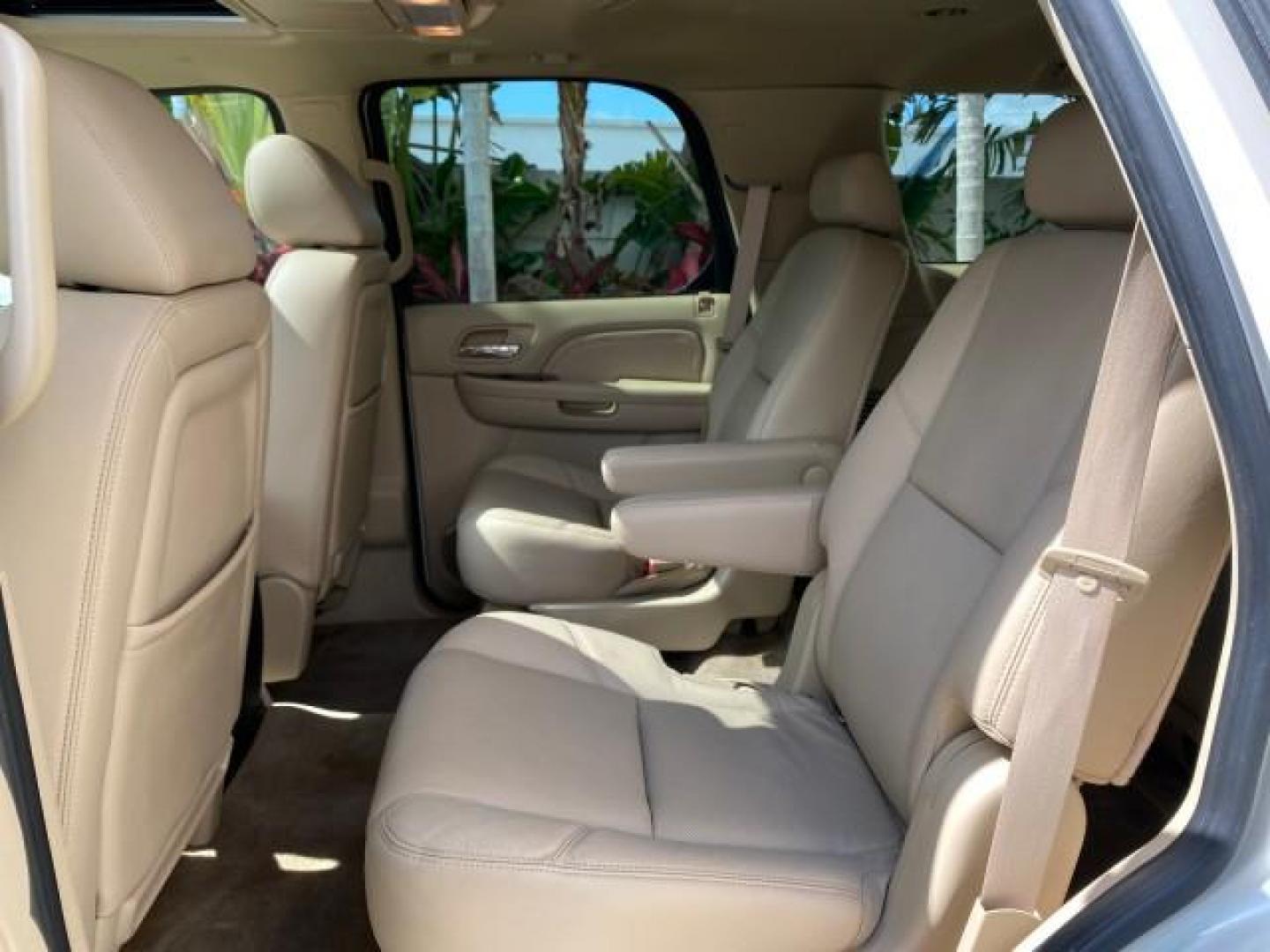 2010 White Diamond Tricoat /Cashmere/Cocoa Cadillac Escalade SUNROOF NAV Premium LOW MILES 66,933 (1GYUCCEF3AR) with an 6.2L Vortec 1000 V8 SFI E85 Engine engine, Automatic transmission, located at 4701 North Dixie Hwy, Pompano Beach, FL, 33064, (954) 422-2889, 26.240938, -80.123474 - OUR WEBPAGE FLORIDACARS1.COM HAS OVER 100 PHOTOS AND FREE CARFAX LINK 2010 Cadillac Escalade Premium 4 Door Wagon/Sport Utility 6.2L V8 F OHV 16V Flex Fuel 20 MPG Rear Wheel Drive Features A/C Seat(s) ABS Brakes Air Conditioning Alloy Wheels AM/FM Stereo Automatic Transmission Auxiliary Audio Input- Photo#85