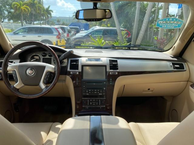 2010 White Diamond Tricoat /Cashmere/Cocoa Cadillac Escalade SUNROOF NAV Premium LOW MILES 66,933 (1GYUCCEF3AR) with an 6.2L Vortec 1000 V8 SFI E85 Engine engine, Automatic transmission, located at 4701 North Dixie Hwy, Pompano Beach, FL, 33064, (954) 422-2889, 26.240938, -80.123474 - OUR WEBPAGE FLORIDACARS1.COM HAS OVER 100 PHOTOS AND FREE CARFAX LINK 2010 Cadillac Escalade Premium 4 Door Wagon/Sport Utility 6.2L V8 F OHV 16V Flex Fuel 20 MPG Rear Wheel Drive Features A/C Seat(s) ABS Brakes Air Conditioning Alloy Wheels AM/FM Stereo Automatic Transmission Auxiliary Audio Input - Photo#90