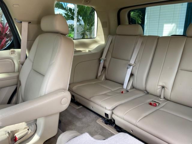 2010 White Diamond Tricoat /Cashmere/Cocoa Cadillac Escalade SUNROOF NAV Premium LOW MILES 66,933 (1GYUCCEF3AR) with an 6.2L Vortec 1000 V8 SFI E85 Engine engine, Automatic transmission, located at 4701 North Dixie Hwy, Pompano Beach, FL, 33064, (954) 422-2889, 26.240938, -80.123474 - OUR WEBPAGE FLORIDACARS1.COM HAS OVER 100 PHOTOS AND FREE CARFAX LINK 2010 Cadillac Escalade Premium 4 Door Wagon/Sport Utility 6.2L V8 F OHV 16V Flex Fuel 20 MPG Rear Wheel Drive Features A/C Seat(s) ABS Brakes Air Conditioning Alloy Wheels AM/FM Stereo Automatic Transmission Auxiliary Audio Input - Photo#94
