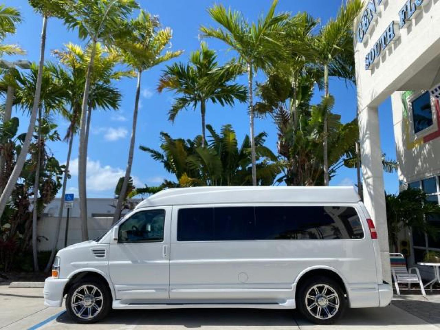2012 Summit White /Neutral Chevrolet Express EXTENDED HIGH TOP CONVERSION 1 OWNER LOW MILES 36,054 (1GBWGLCG9C1) with an 6.0L Vortec 1000 V8 SFI Flex-Fuel Engine engine, Automatic transmission, located at 4701 North Dixie Hwy, Pompano Beach, FL, 33064, (954) 422-2889, 26.240938, -80.123474 - OUR WEBPAGE FLORIDACARS1.COM HAS OVER 100 PHOTOS AND FREE CARFAX LINK 2012 Chevrolet Express EXTENDED HIGH TOP CONVERSION VAN 1 OWNER Van 6.0L V8 F OHV 16V Flex Fuel 15 MPG Rear Wheel Drive Features ABS Brakes Air Conditioning Alloy Wheels AM/FM Stereo Automatic Transmission Auxiliary Audio Input Bl- Photo#4