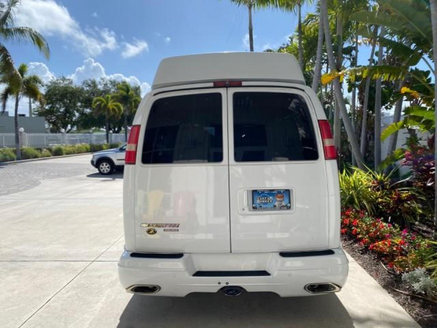 2012 Summit White /Neutral Chevrolet Express EXTENDED HIGH TOP CONVERSION 1 OWNER LOW MILES 36,054 (1GBWGLCG9C1) with an 6.0L Vortec 1000 V8 SFI Flex-Fuel Engine engine, Automatic transmission, located at 4701 North Dixie Hwy, Pompano Beach, FL, 33064, (954) 422-2889, 26.240938, -80.123474 - OUR WEBPAGE FLORIDACARS1.COM HAS OVER 100 PHOTOS AND FREE CARFAX LINK 2012 Chevrolet Express EXTENDED HIGH TOP CONVERSION VAN 1 OWNER Van 6.0L V8 F OHV 16V Flex Fuel 15 MPG Rear Wheel Drive Features ABS Brakes Air Conditioning Alloy Wheels AM/FM Stereo Automatic Transmission Auxiliary Audio Input Bl- Photo#6