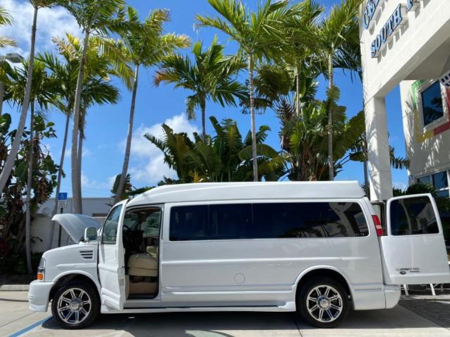 2012 Summit White /Neutral Chevrolet Express EXTENDED HIGH TOP CONVERSION 1 OWNER LOW MILES 36,054 (1GBWGLCG9C1) with an 6.0L Vortec 1000 V8 SFI Flex-Fuel Engine engine, Automatic transmission, located at 4701 North Dixie Hwy, Pompano Beach, FL, 33064, (954) 422-2889, 26.240938, -80.123474 - OUR WEBPAGE FLORIDACARS1.COM HAS OVER 100 PHOTOS AND FREE CARFAX LINK 2012 Chevrolet Express EXTENDED HIGH TOP CONVERSION VAN 1 OWNER Van 6.0L V8 F OHV 16V Flex Fuel 15 MPG Rear Wheel Drive Features ABS Brakes Air Conditioning Alloy Wheels AM/FM Stereo Automatic Transmission Auxiliary Audio Input Bl- Photo#8