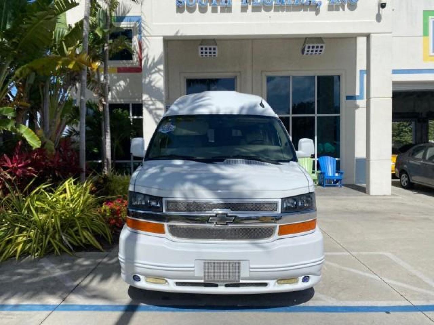 2012 Summit White /Neutral Chevrolet Express EXTENDED HIGH TOP CONVERSION 1 OWNER LOW MILES 36,054 (1GBWGLCG9C1) with an 6.0L Vortec 1000 V8 SFI Flex-Fuel Engine engine, Automatic transmission, located at 4701 North Dixie Hwy, Pompano Beach, FL, 33064, (954) 422-2889, 26.240938, -80.123474 - OUR WEBPAGE FLORIDACARS1.COM HAS OVER 100 PHOTOS AND FREE CARFAX LINK 2012 Chevrolet Express EXTENDED HIGH TOP CONVERSION VAN 1 OWNER Van 6.0L V8 F OHV 16V Flex Fuel 15 MPG Rear Wheel Drive Features ABS Brakes Air Conditioning Alloy Wheels AM/FM Stereo Automatic Transmission Auxiliary Audio Input Bl- Photo#26