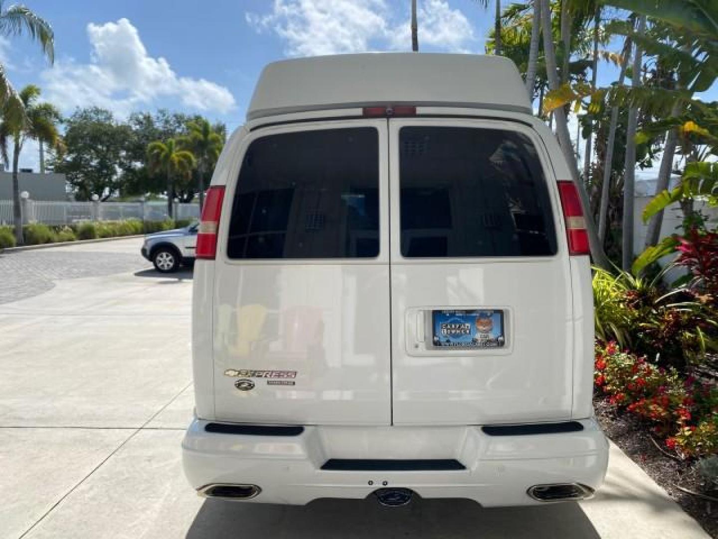 2012 Summit White /Neutral Chevrolet Express EXTENDED HIGH TOP CONVERSION 1 OWNER LOW MILES 36,054 (1GBWGLCG9C1) with an 6.0L Vortec 1000 V8 SFI Flex-Fuel Engine engine, Automatic transmission, located at 4701 North Dixie Hwy, Pompano Beach, FL, 33064, (954) 422-2889, 26.240938, -80.123474 - OUR WEBPAGE FLORIDACARS1.COM HAS OVER 100 PHOTOS AND FREE CARFAX LINK 2012 Chevrolet Express EXTENDED HIGH TOP CONVERSION VAN 1 OWNER Van 6.0L V8 F OHV 16V Flex Fuel 15 MPG Rear Wheel Drive Features ABS Brakes Air Conditioning Alloy Wheels AM/FM Stereo Automatic Transmission Auxiliary Audio Input Bl- Photo#35