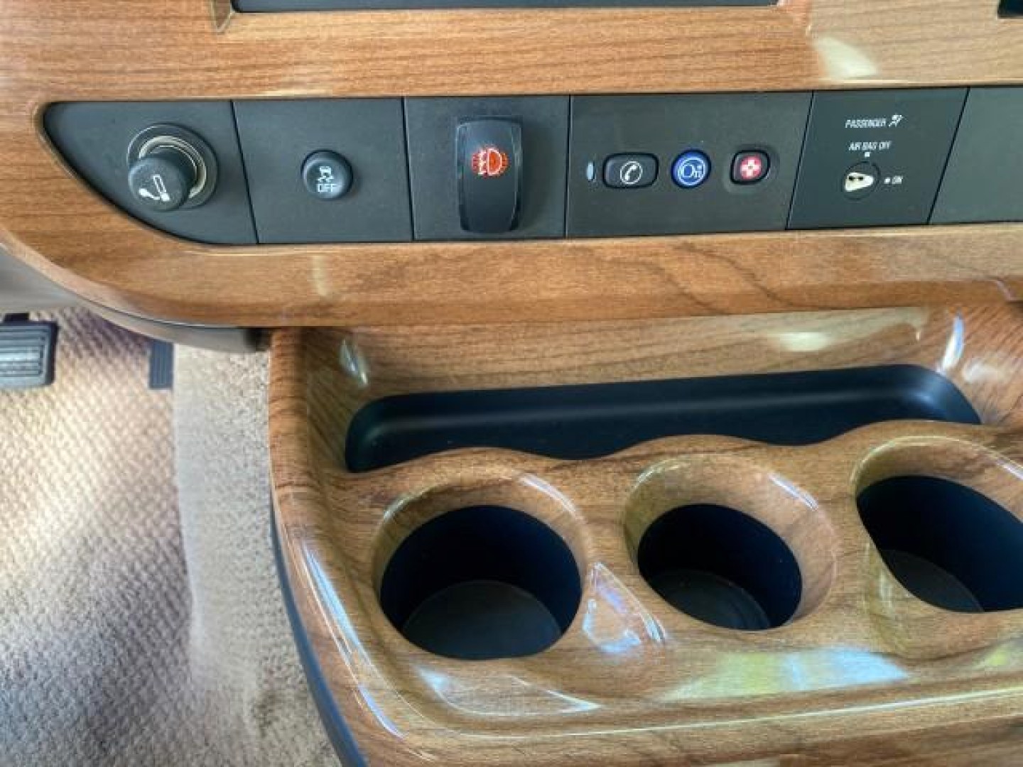 2012 Summit White /Neutral Chevrolet Express EXTENDED HIGH TOP CONVERSION 1 OWNER LOW MILES 36,054 (1GBWGLCG9C1) with an 6.0L Vortec 1000 V8 SFI Flex-Fuel Engine engine, Automatic transmission, located at 4701 North Dixie Hwy, Pompano Beach, FL, 33064, (954) 422-2889, 26.240938, -80.123474 - OUR WEBPAGE FLORIDACARS1.COM HAS OVER 100 PHOTOS AND FREE CARFAX LINK 2012 Chevrolet Express EXTENDED HIGH TOP CONVERSION VAN 1 OWNER Van 6.0L V8 F OHV 16V Flex Fuel 15 MPG Rear Wheel Drive Features ABS Brakes Air Conditioning Alloy Wheels AM/FM Stereo Automatic Transmission Auxiliary Audio Input Bl- Photo#60